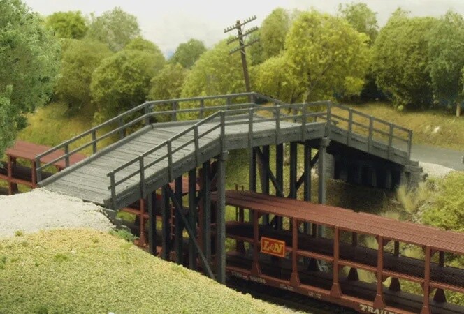 Rix 200 HO Rural Timber Overpass