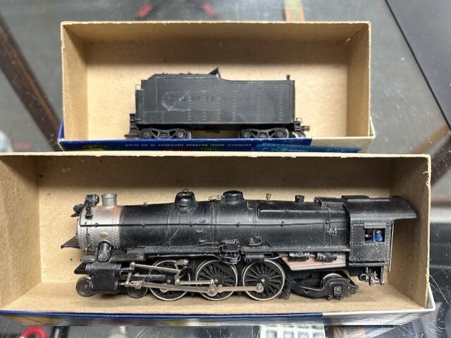Used HO Bachmann Spectrum 4-6-2, Undecorated
