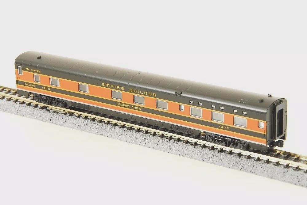 Used KATO N scale 156-0703 GN Smoothside Sleeper Car #1370