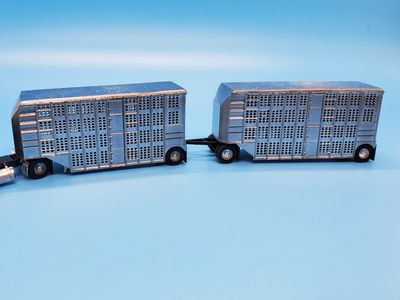 Royale Models 28&#39; Cattle Trailer Set Kit