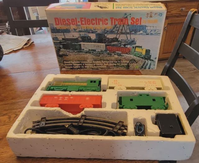Used O Marx 7215 Vintage Diesel-Electric Train Set W/Original Box