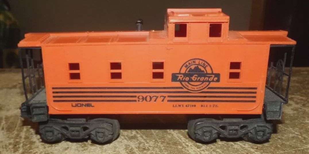 Used O Lionel 9077 Rio Grande Caboose in good shape No Smoke Stack