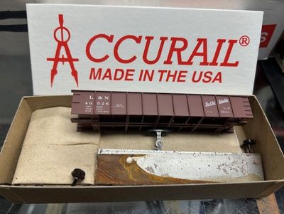 NEW:  Accurail HO KIT 41&#39; Steel Gondola, L&amp;N 49526