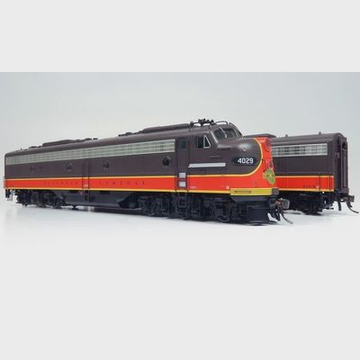 Used HO RAPIDO &quot;CITY OF NEW ORLEANS&quot; Train Set (DC/DCC/Sound)