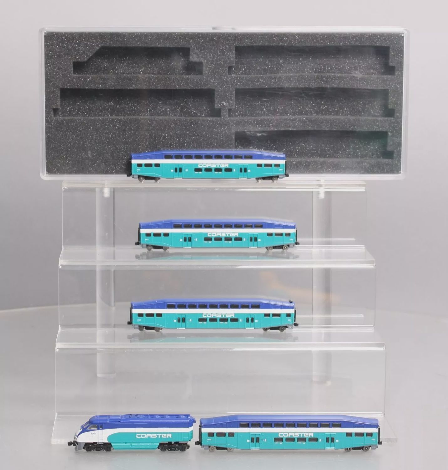 Used AZL 3001 Z Coaster F59PHI w/ 4 Bombardier Bi-Level Passenger Cars LN