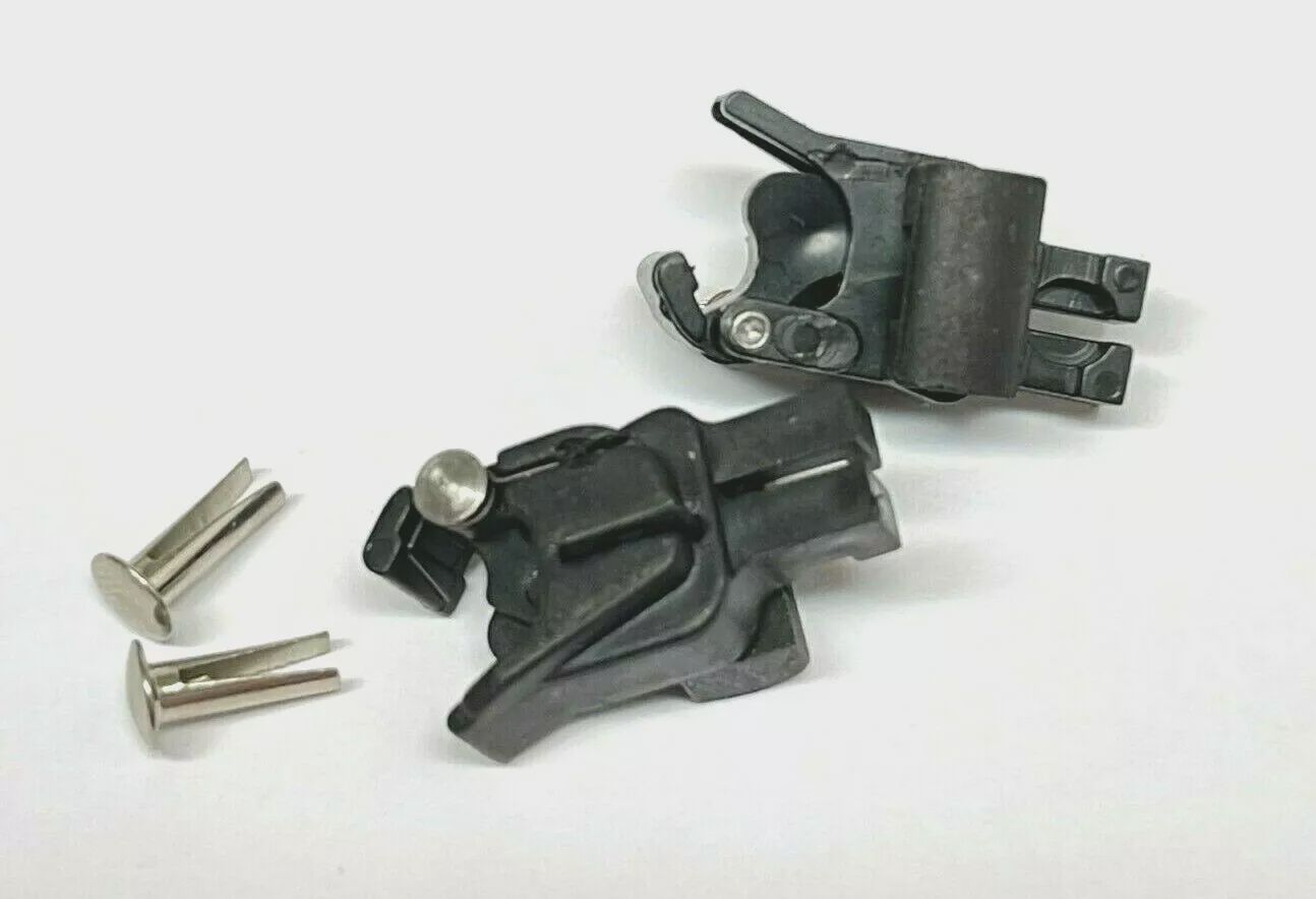 American Flyer S 9700-57S Knuckle Coupler w/Slit &amp; Split Rivet, S Gauge, 1 Pcs