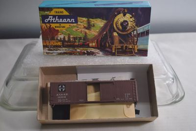 Athearn HO Kit-5231 Santa Fe 40’ Wood Boxcar