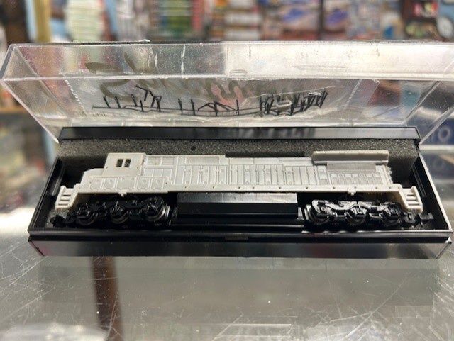 Used N Bachmann Spectrum DASH-8 Diesel Locomotive-UNDECORATED