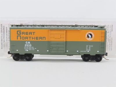 Used Z Scale Micro-Trains GN Great Northern 40&#39; Single Door Box Car #2533