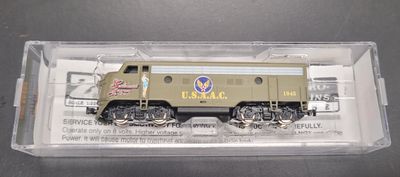 Used Z Micro-Trains 98001530 F7 USAAC Nose Art Loco