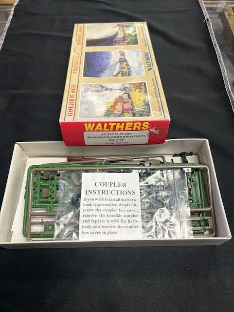 Walthers HO 932-3756 BN 612875 54&#39; GSC Flat Car Kit