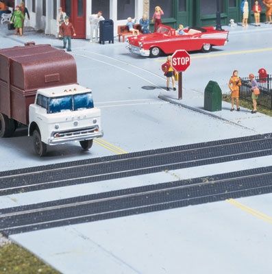 Walthers HO 933-3137 Rubber Mat Style Grade Crossing