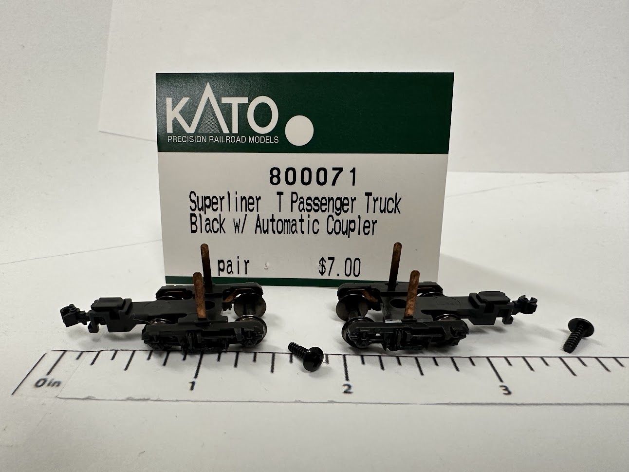 Kato N 800071 Superliner I Passenger Truck, Black w/Automatic Coupler (1 Pair)