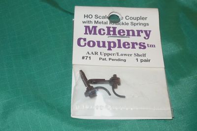McHenry Couplers HO #71 AAR Upper/Lower Shelf