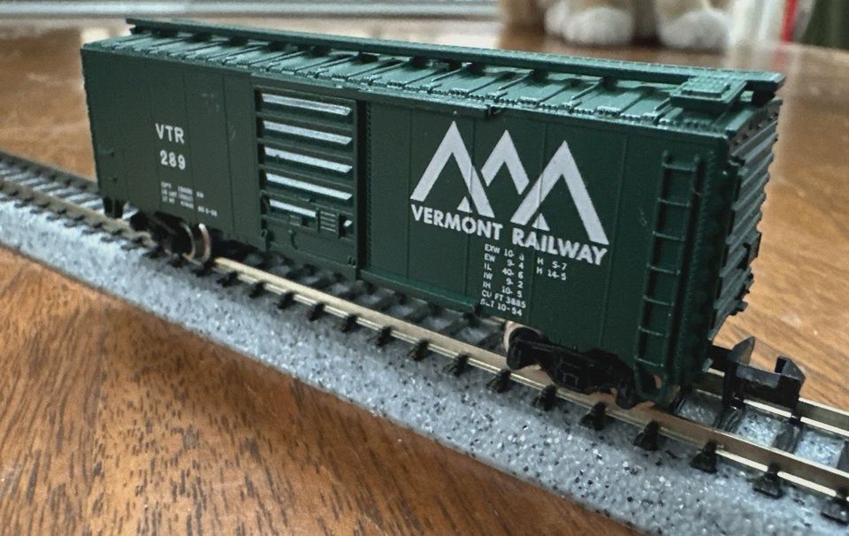 Used N Atlas 34062 Vermont Railway Box Car