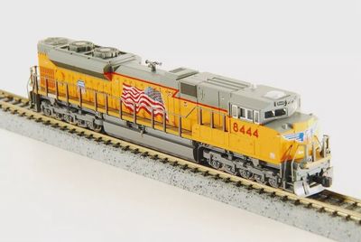 Used N Kato 176-8404 DC/Union Pacific EMD SD70ACe Diesel Locomotive #8444