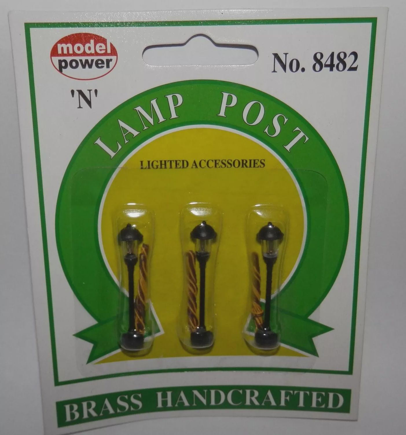 Model Power N 8482 14V Brass Handcrafted Lighted Lamp Posts