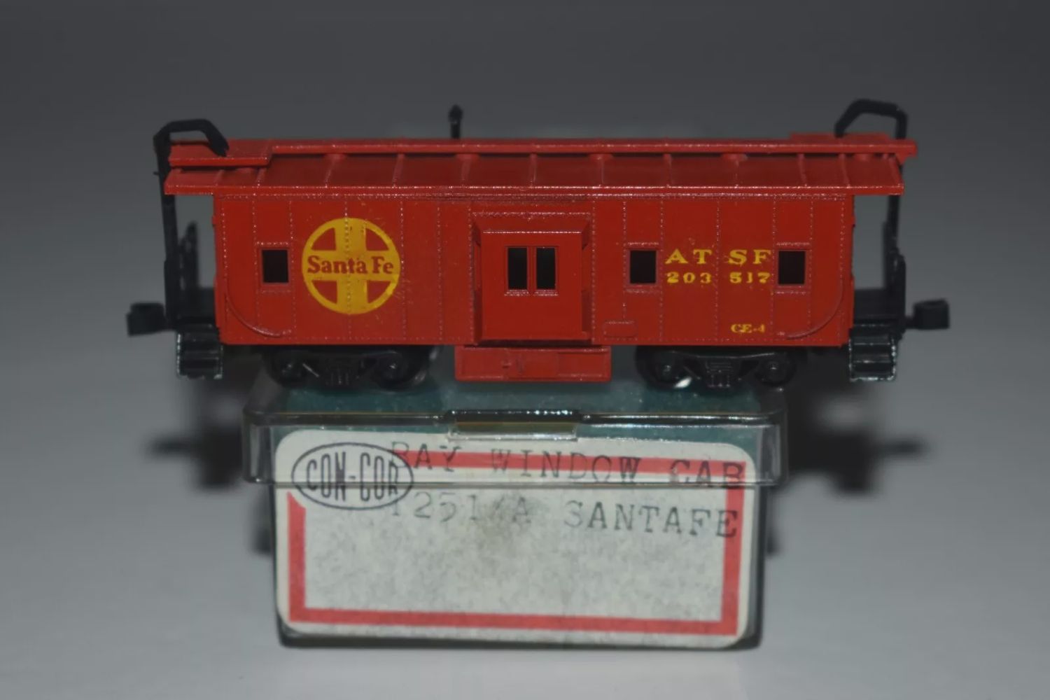 Used N Con-Cor 203517 ATSF Bay Window Caboose