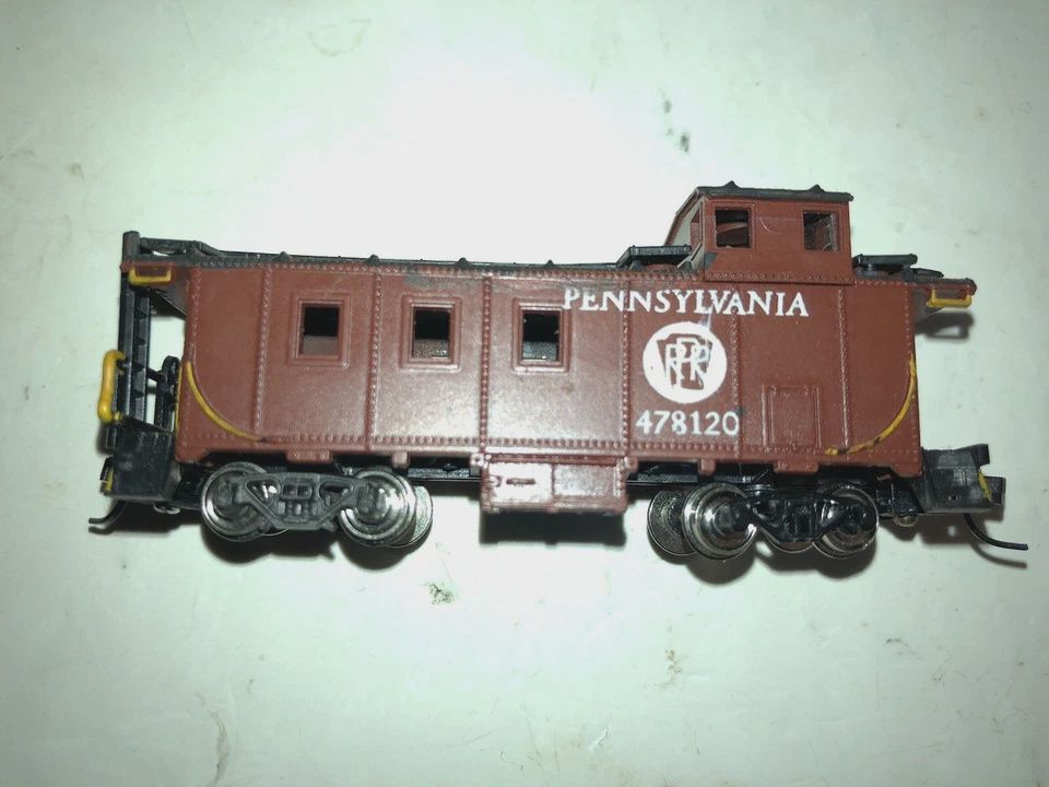 Used N Atlas 478120 Pennsylvania RR Off-Set Cupola Caboose