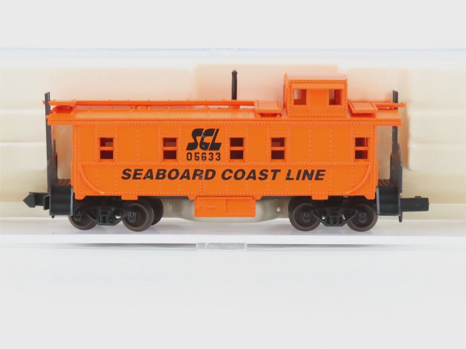 Used N Atlas 35671 SCL/Seaboard Coast Line Caboose #05633