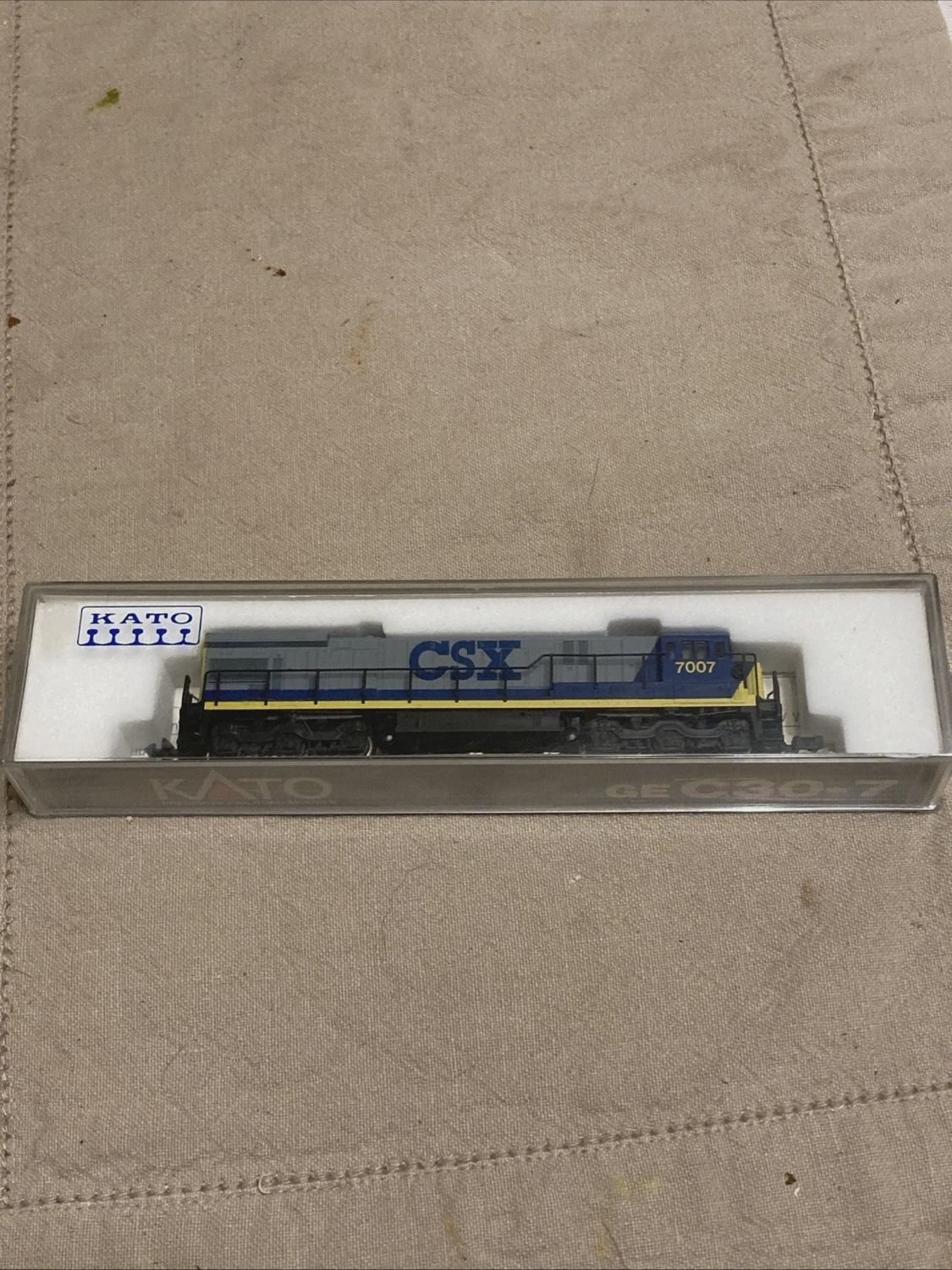 Used N Kato 7007 CSX C30-7