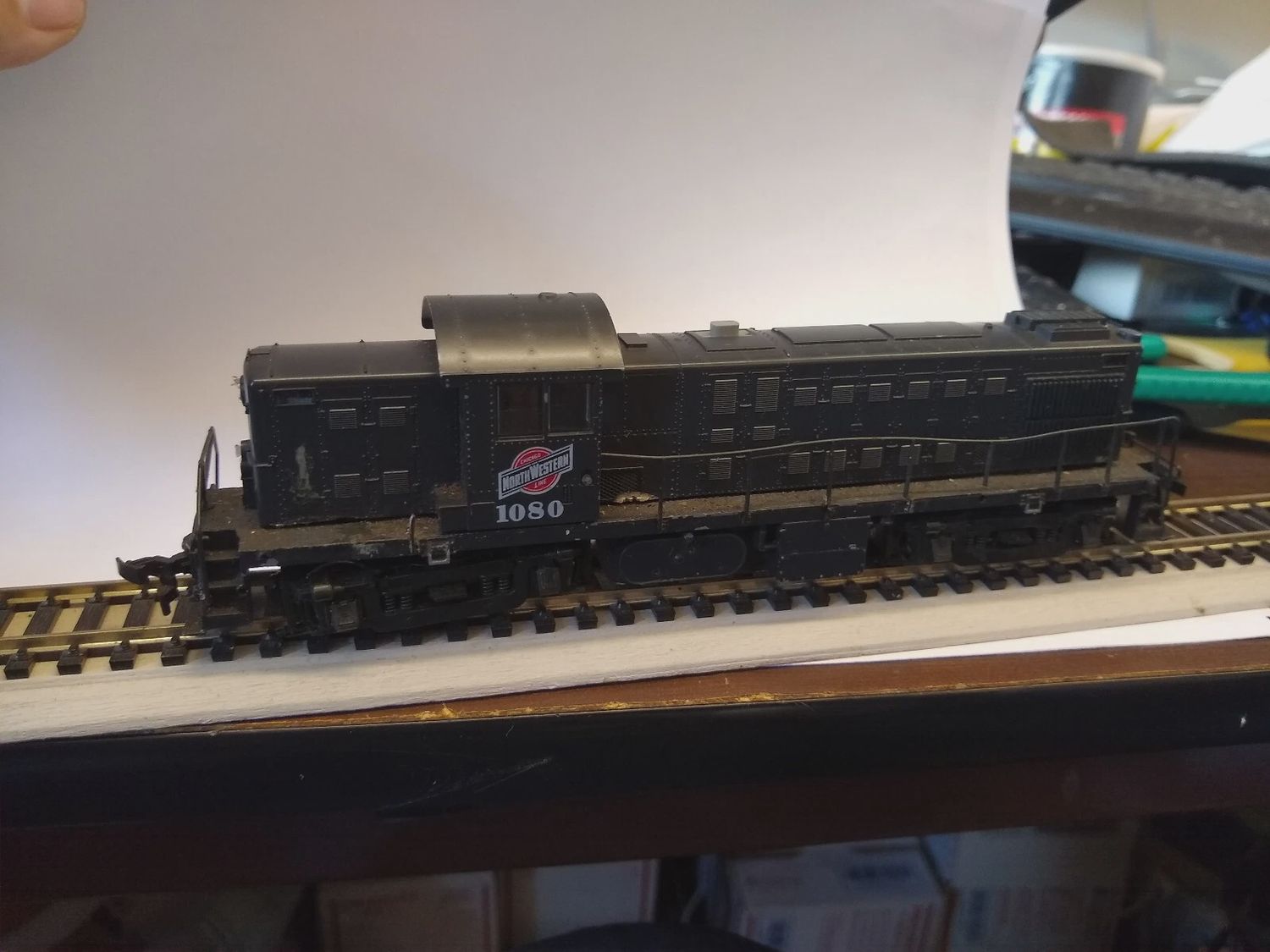 Used Kato HO RS-1 Chicago Northwestern CNW Locomotive #1080