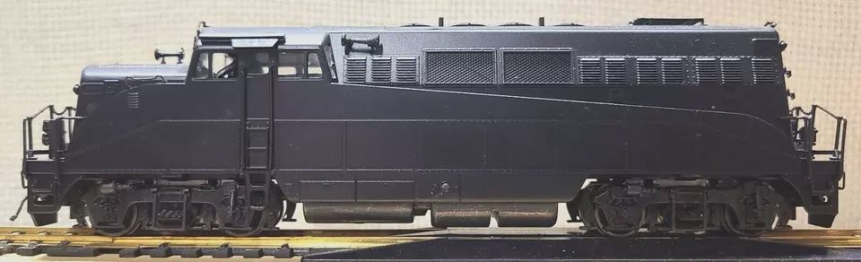 Used Life-Like HO BL2 Undecorated Locomotive