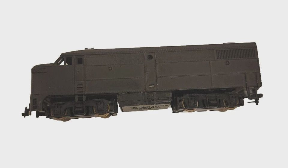 Used HO Life-Like Alco FA2 (Undecorated)