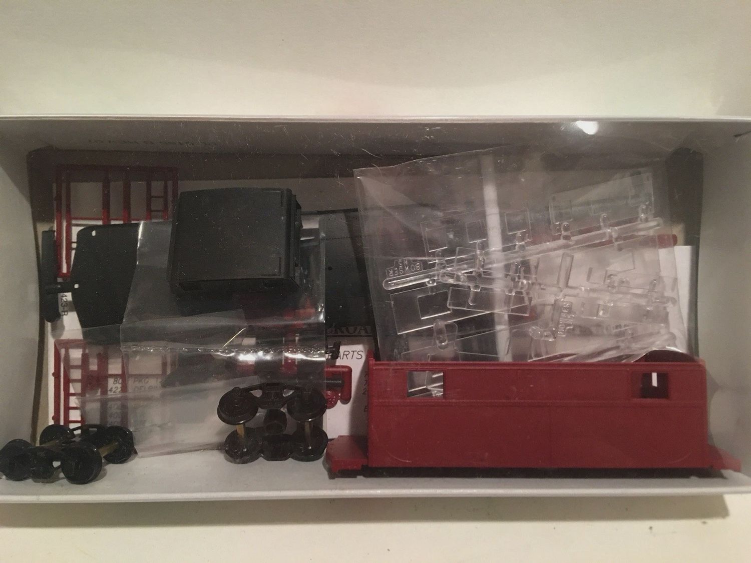 Used HO 55000 Bowser N-5 Unassembled Caboose Kit