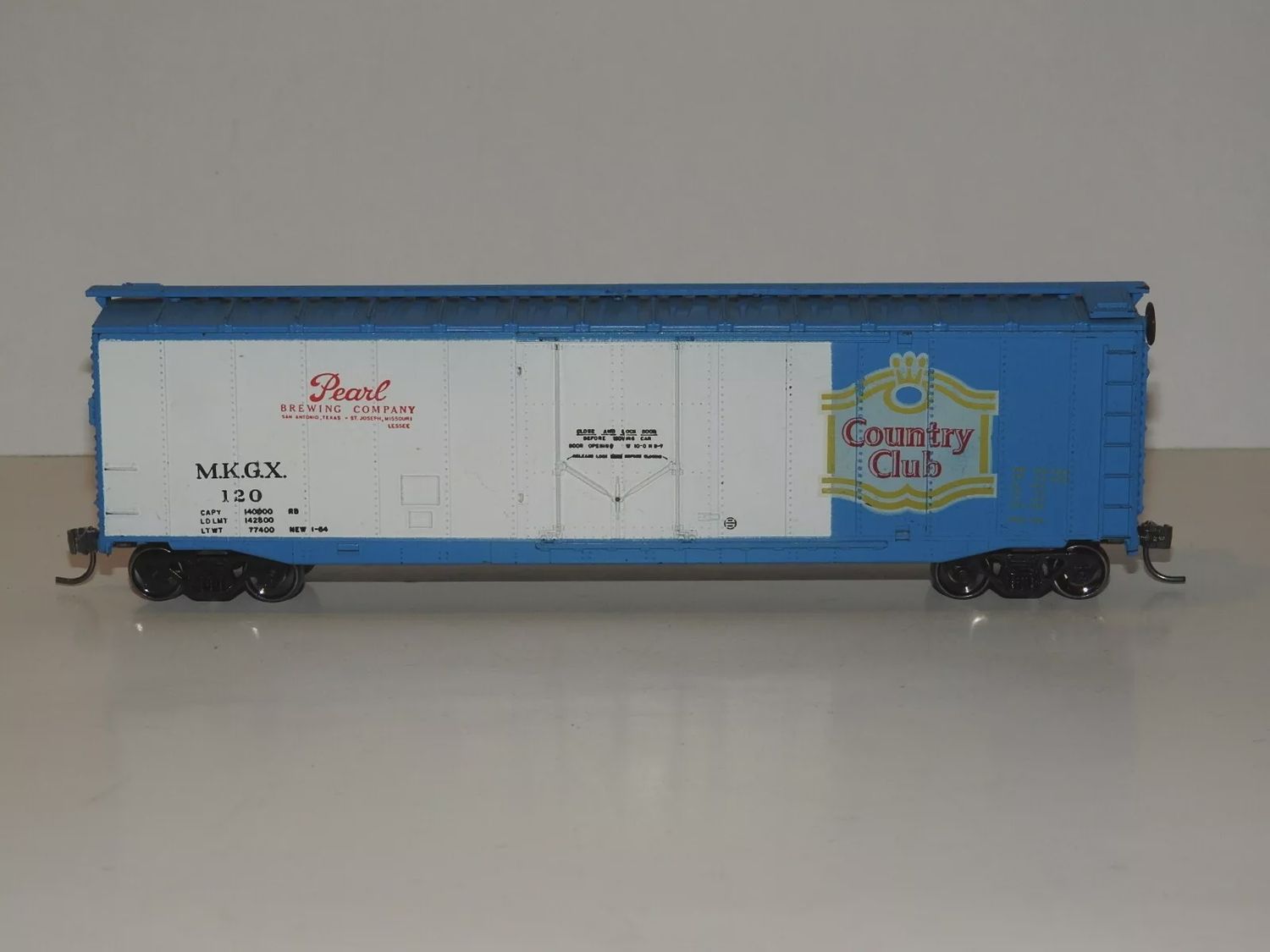Used HO Athearn Pearl Brewing Co MKGX #120