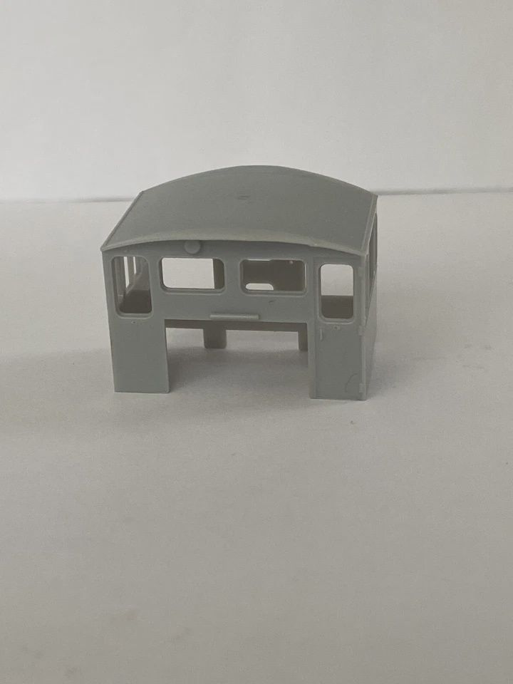 NOS HO Athearn Switch Engine Cab (SW1500?) Undecorated
