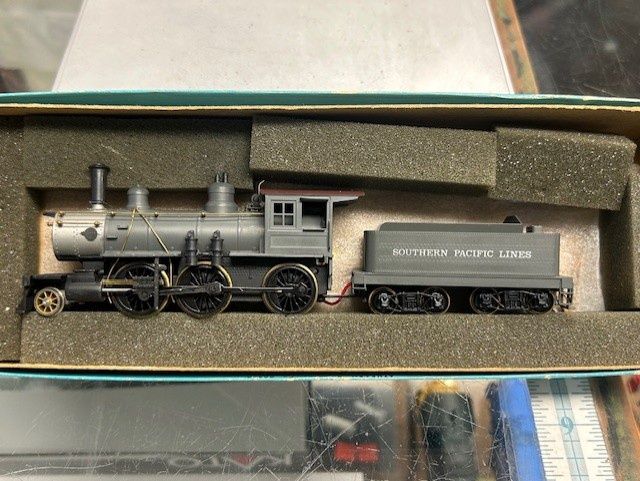 Used HO Southern Pacific 2-6-0 Brass Steam Loco &amp; Tender w/Kadee coupler
