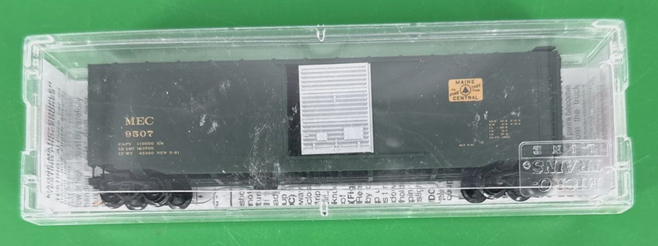 Used N Micro-Trains 31330 Maine Central 50&#39; Standard Box Car 9507