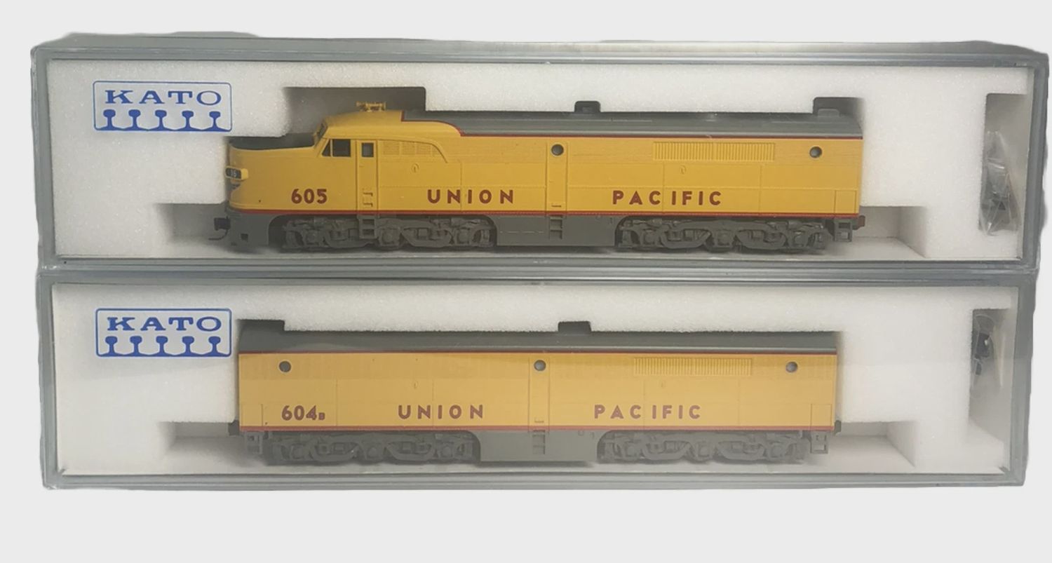 Used Kato N 106-0804 PA-1 + 106-0803 PB-1 Union Pacific w/DCC