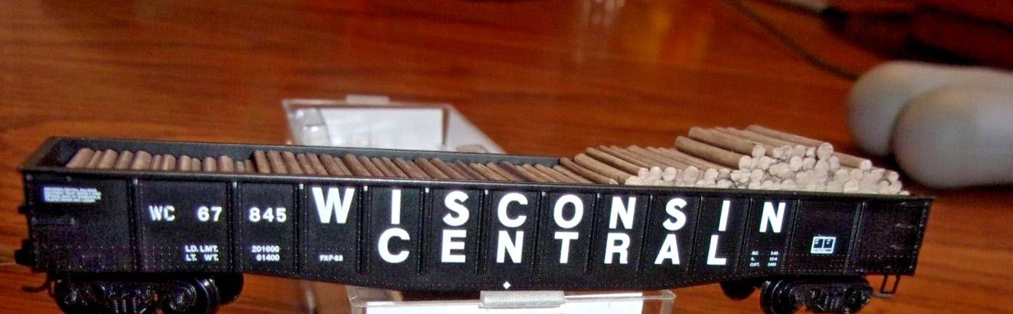Used N Micro-Trains 105 00 410 Wisconsin Central Gondola w/Load #67845
