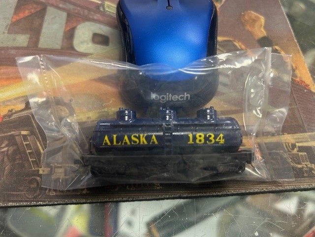 Used Life-Like N 3-Dome Tank Car (Custom: Alaska 1834)