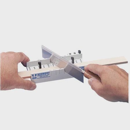 Midwest Products 472-1136 Easy Miter Box Deluxe w/Razor Saw