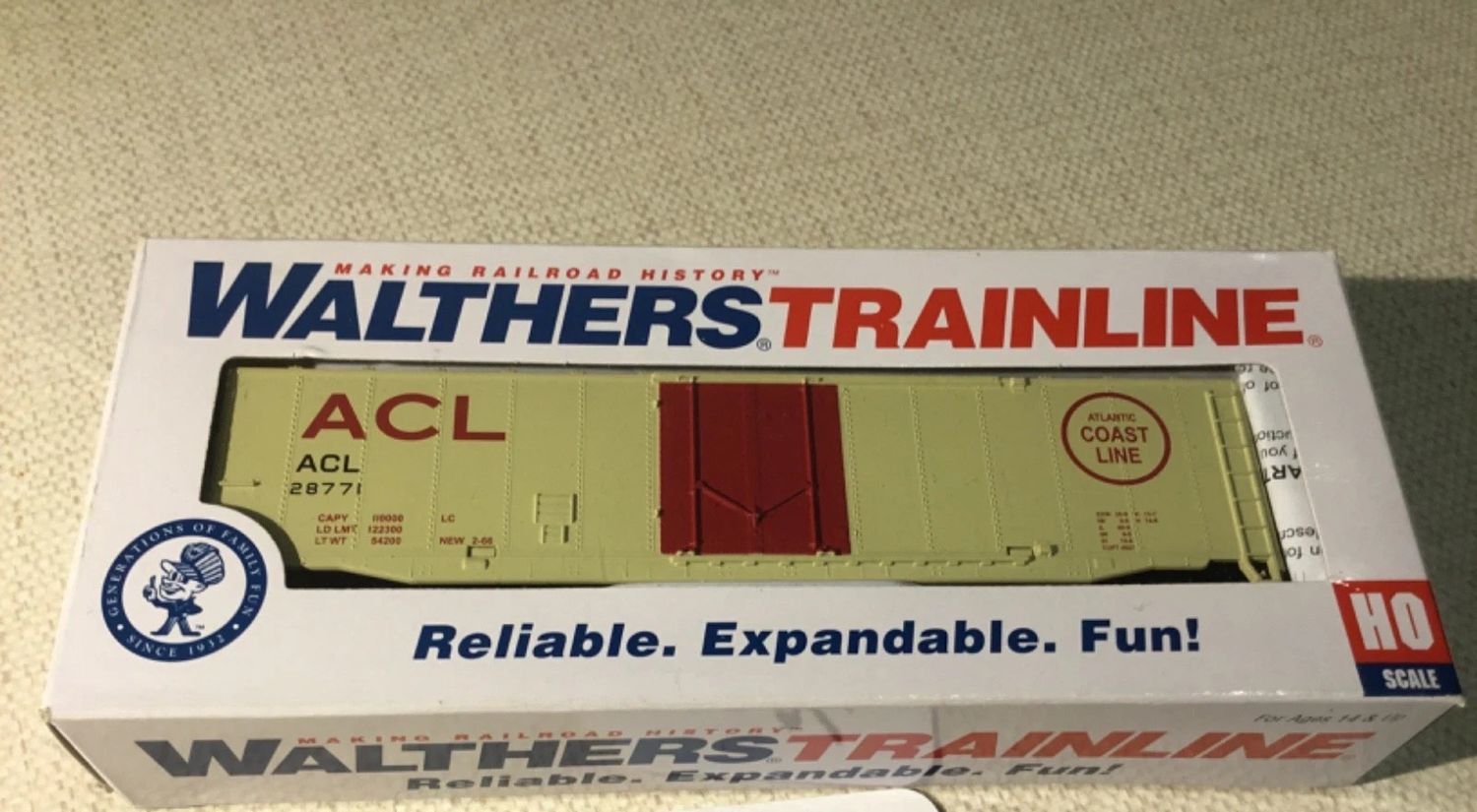 Walthers HO 931-1400 ACL Boxcar
