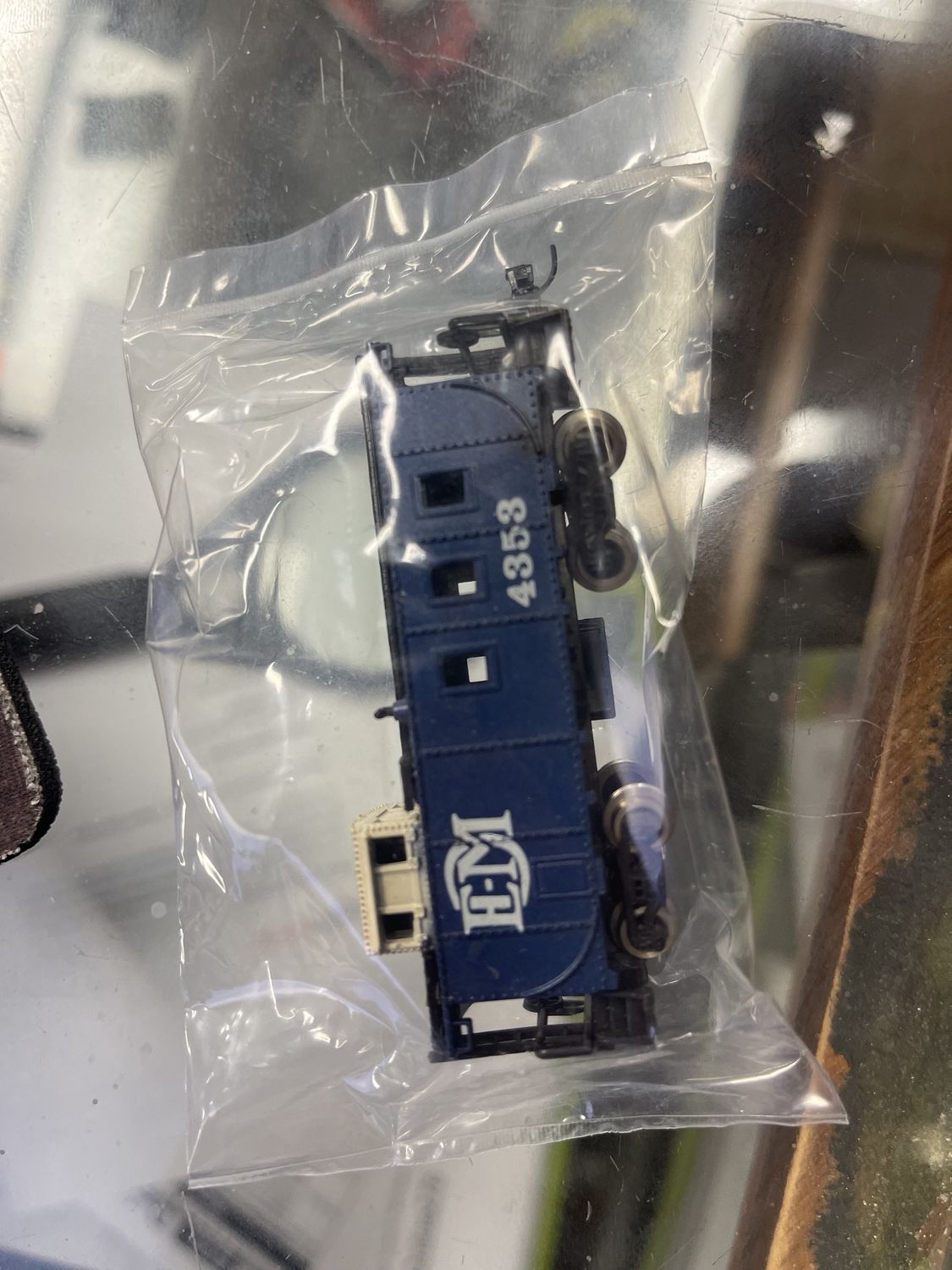 Used N EDM 4353 Caboose