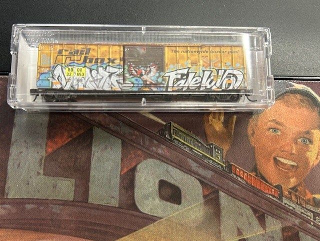 Used N Micro-Trains 025 47 266 50&#39; Rb Side Boxcar