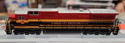 Atlas N 40004193 KCS Dash 8-40C Road #3493 (DC)