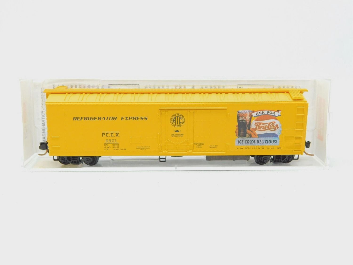 Used N Micro Trains PCEX 6901 Pepsi &quot; Ice Cold Delicious!&quot;