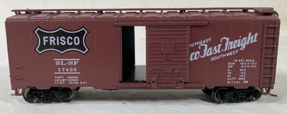 Athearn HO Scale Frisco Fast Freight Car Kit 17435