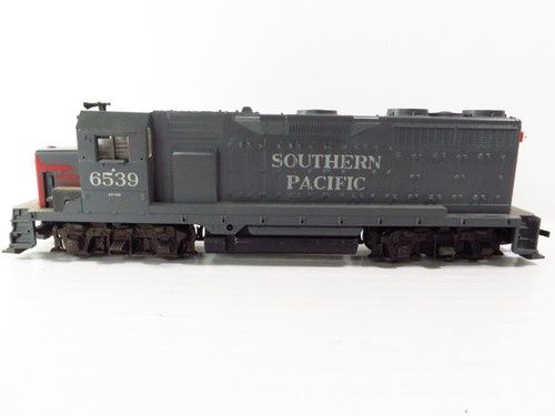 Used HO Southern Pacific Locomotive #6539
