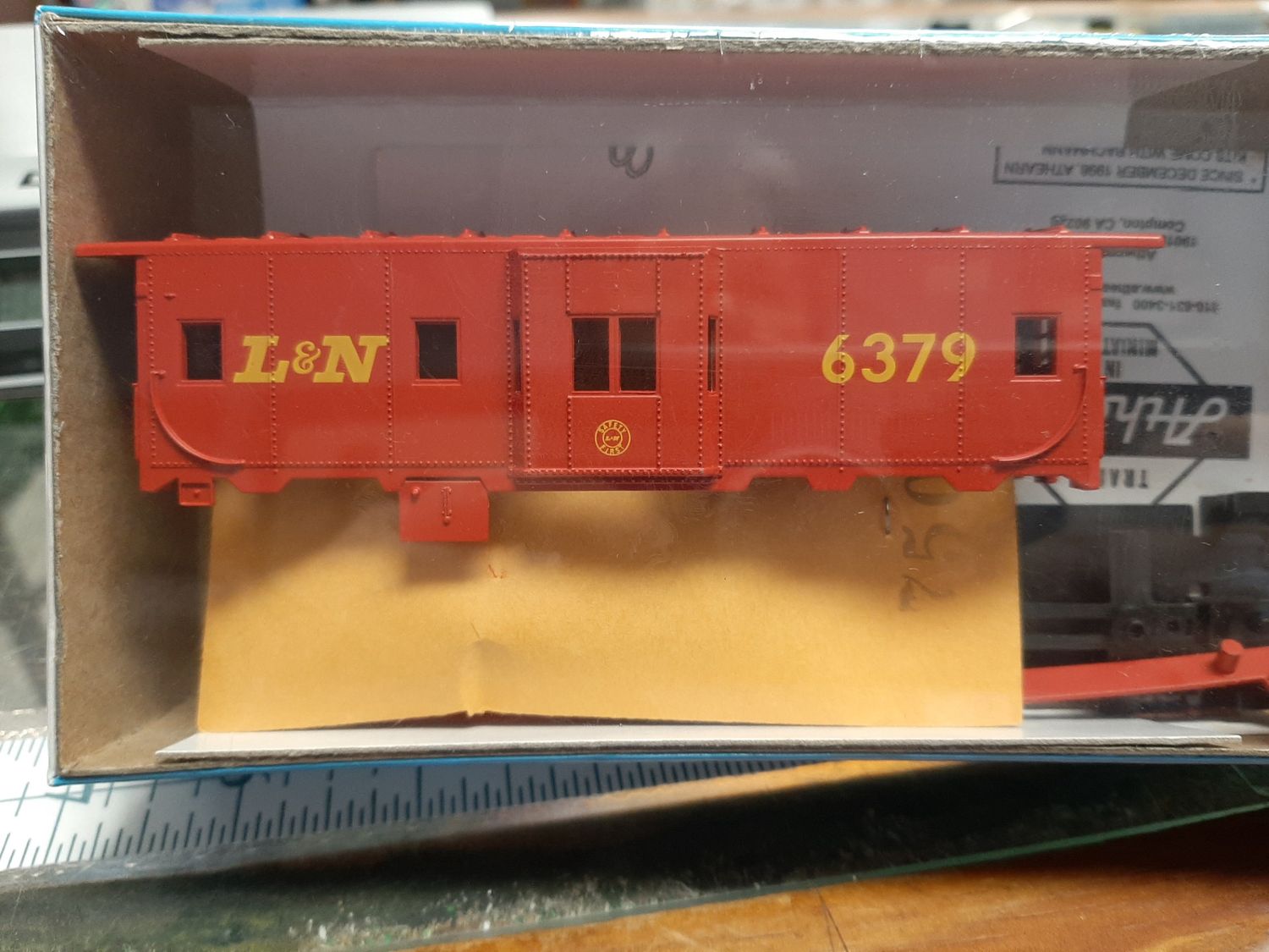 Used HO Athearn L&amp;N Bay Window Caboose Red #6379 Kit