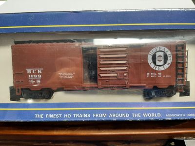 Used HO Scale "Buffalo Creek Flour" Box Car #BCK1199