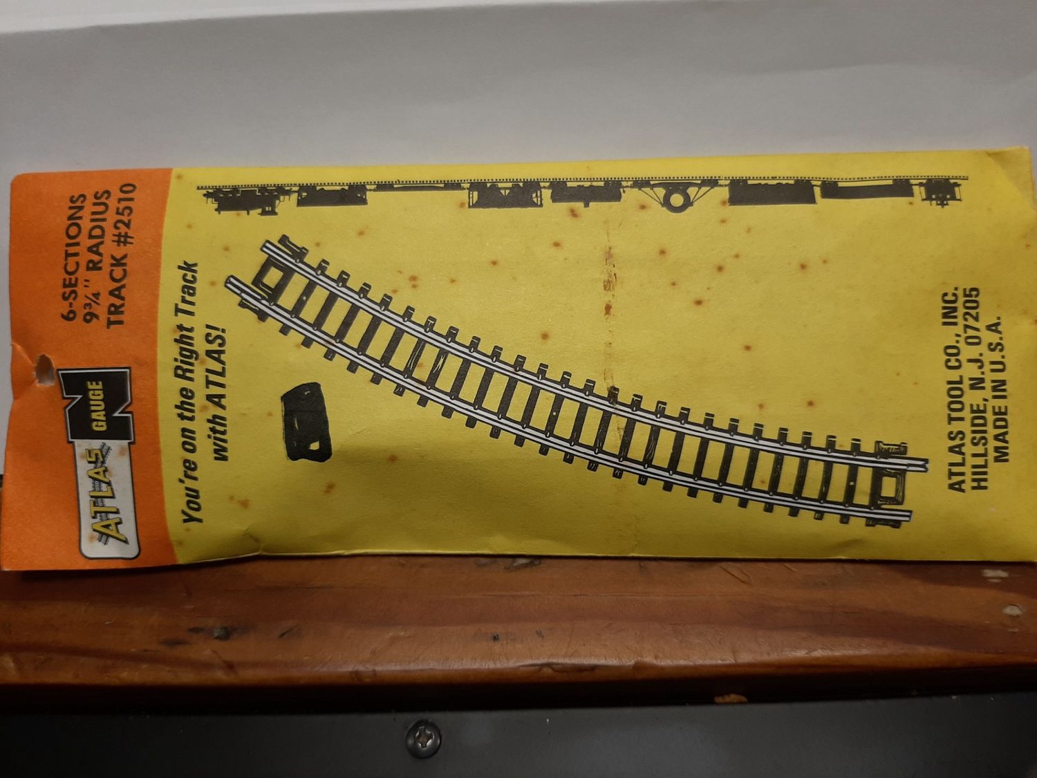 Used N Scale Atlas 9 3/4&quot; Radius Track Section #2510
