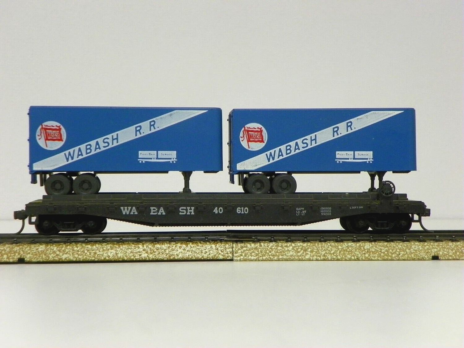 Used Athearn HO #40610 R-T-R &quot;WABASH&quot; Flat &amp; 2 Trailers