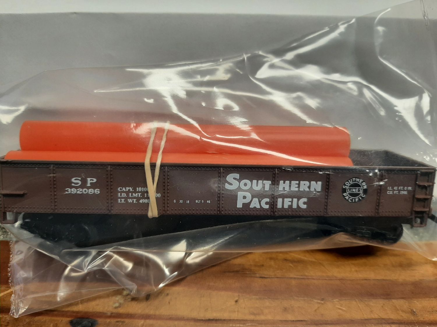 Used HO 392086 Southern Pacific w/Load