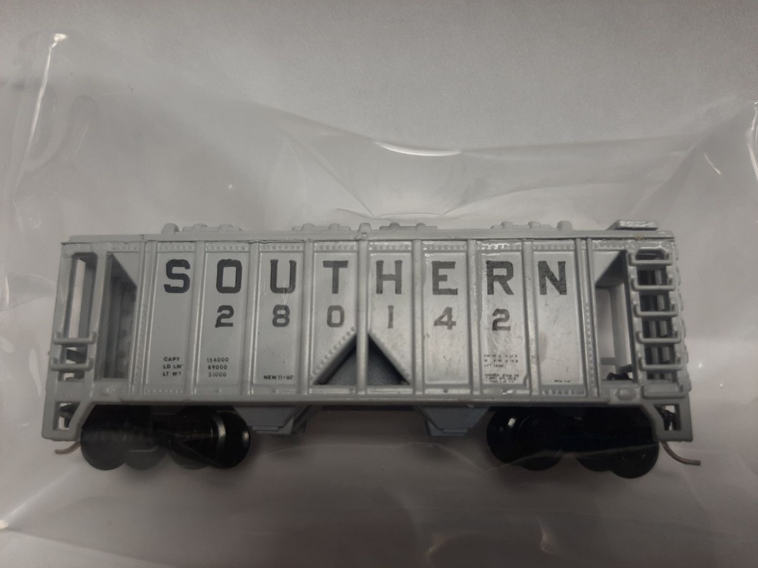 Used N Scale Southern Covered Hopper #28142